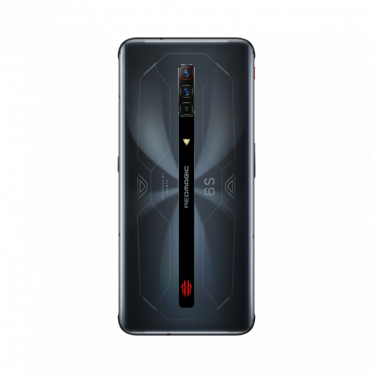 Das Redmagic 6S Pro ist sowohl mit normaler Rückseite ...